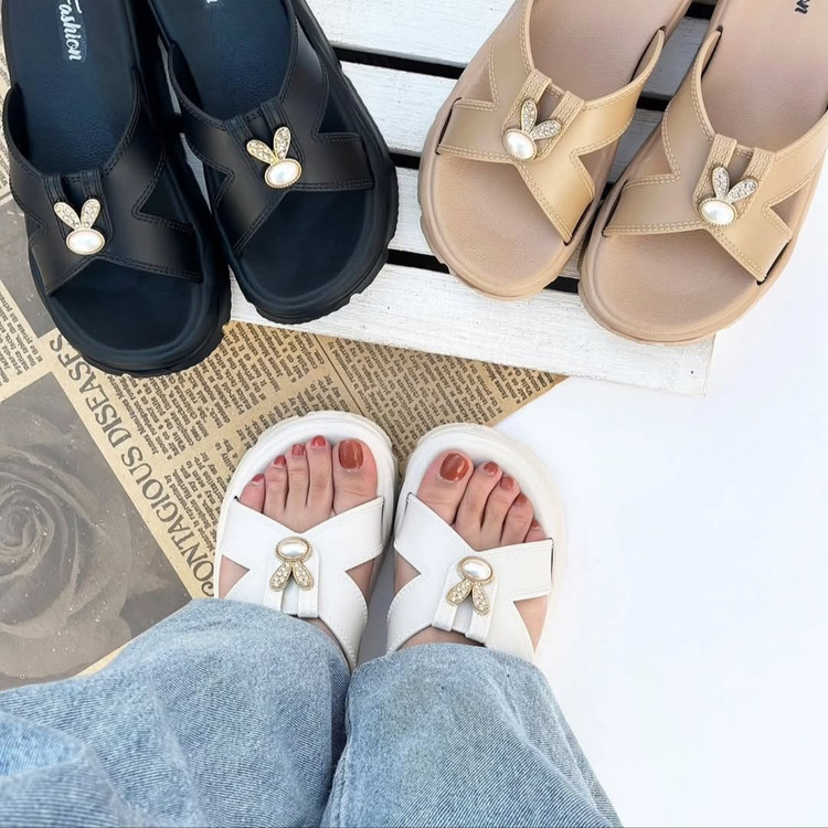 دمپایی زنانه پاپا